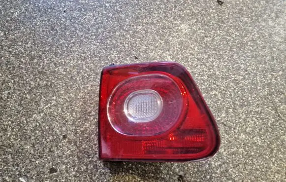 Volkswagen Tiguan Tailgate rear/tail lights