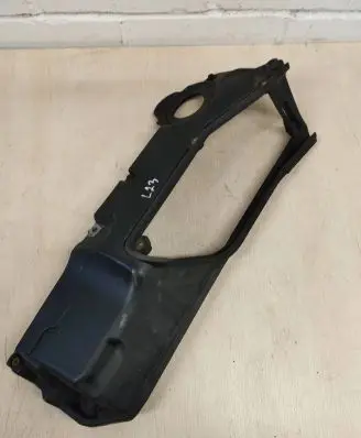 BMW 5 E60 E61 Air filter box cover 7793203