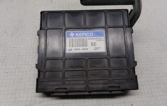 Hyundai Sonata Gearbox control unit/module 954403A010