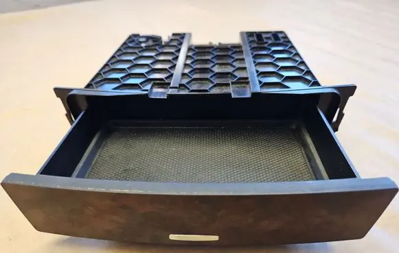 Mercedes-Benz GL X164 Glove box A1646801152 1646801152