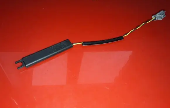 Nissan Qashqai Aerial antenna amplifier 5WK48774