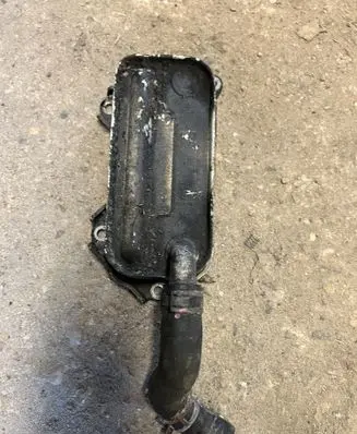 Toyota Corolla Verso AR10 Engine oil radiator 880243D