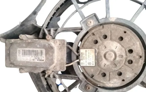 Volkswagen Polo VI Air conditioning (A/C) fan (condenser) 7L0121207D