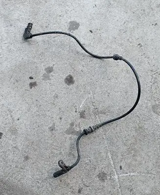 Mercedes-Benz C W204 ABS brake wheel speed sensor A2045400117