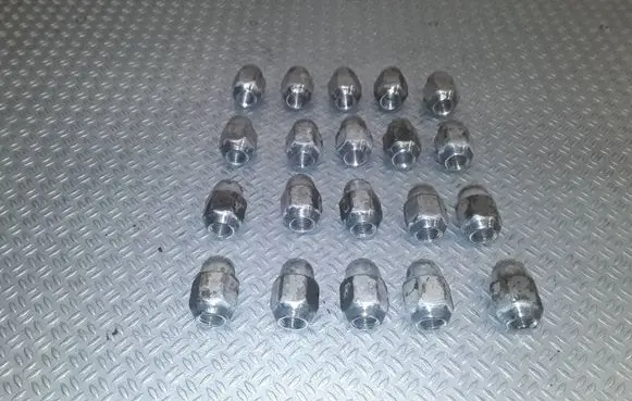 KIA Sorento Nuts/bolts 