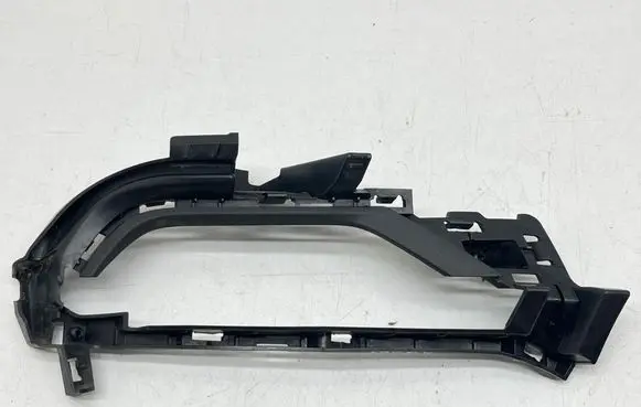 Volvo S90, V90 Fog light bracket 31383904