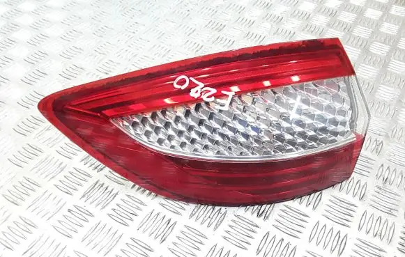 Ford Mondeo MK IV Rear/tail lights 7s7113405b
