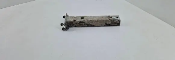Audi A8 S8 D4 4H Front bumper mounting bracket 4H0806064E