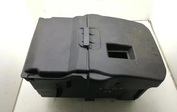 Battery box tray