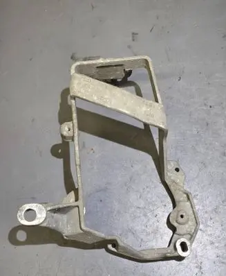 Audi A8 S8 D3 4E A/C compressor mount bracket 4E0616869D