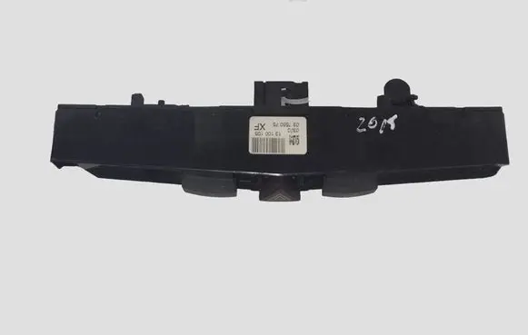 Opel Zafira B Hazard light switch 13100105 660332 03758075