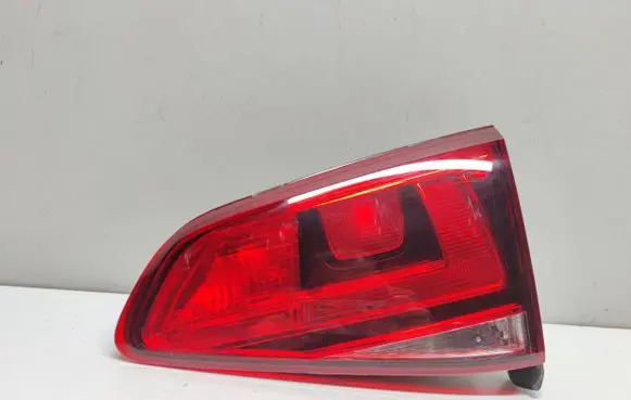 Volkswagen Golf VII Tailgate rear/tail lights 5G0945094P