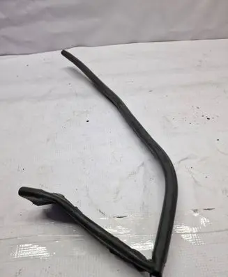 Mercedes-Benz E W212 Engine compartment rubber A2123280098
