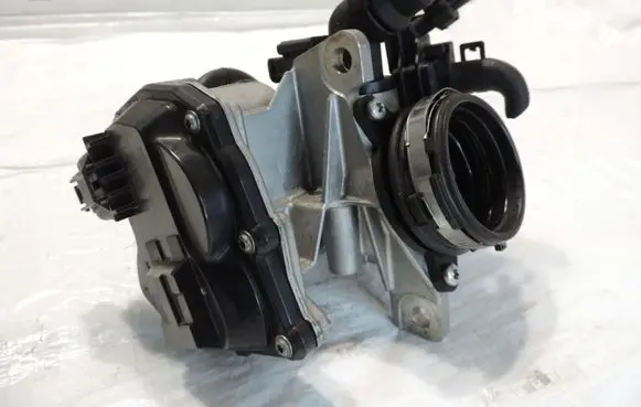 Ford Focus EGR valve JN1Q-9M425-AD