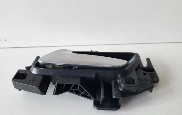 Opel Mokka B Front door interior handle A006AB01