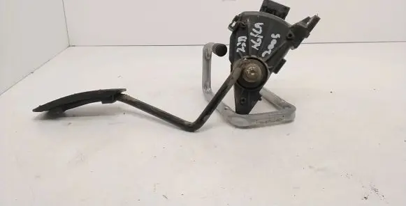 Opel Agila A Accelerator throttle pedal 4940083E50 6PV00819600 9204284
