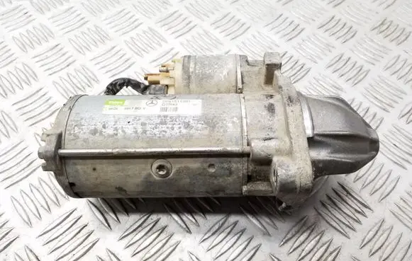 Mercedes-Benz E W211 Starter motor 0051511301