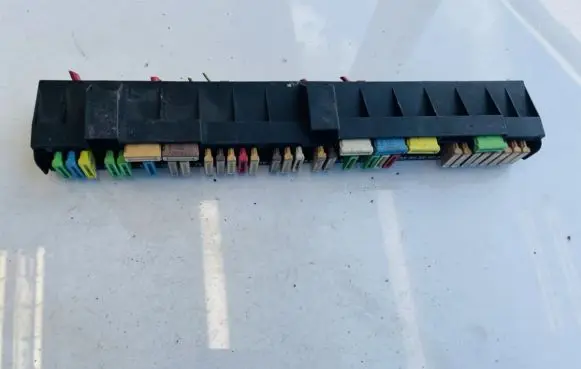 BMW 5 E39 Fuse box set 61139366570 6113-9366570