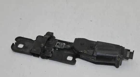 Tailgate/trunk/boot lift motor