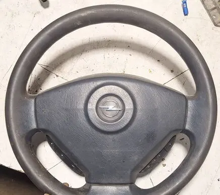 Opel Vivaro Steering wheel 8200009397