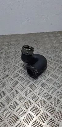 Volkswagen PASSAT B5.5 Intercooler hose/pipe