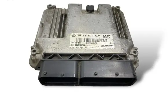 Opel Insignia A Engine control unit/module 55577674 55575350 0281017452