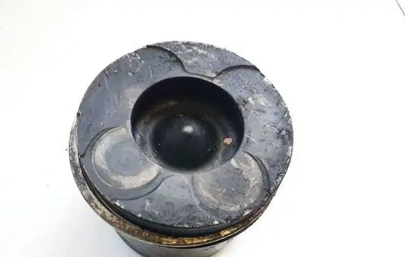 Alfa Romeo 159 Piston b774