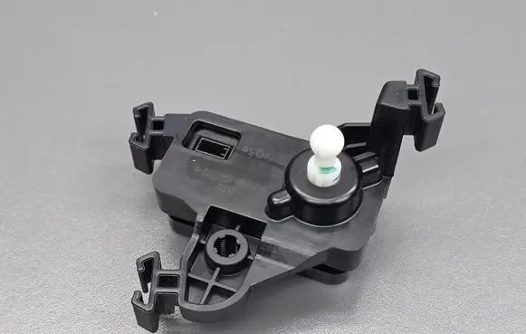 KIA Sportage Headlight level adjustment motor H1100CH0A100 0492130000