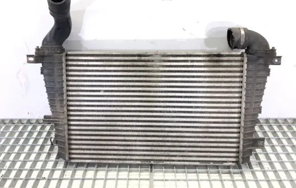 Opel Zafira B Intercooler radiator 13171435