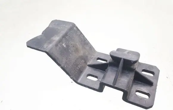 Alfa Romeo GTV Front bumper mounting bracket 60586631