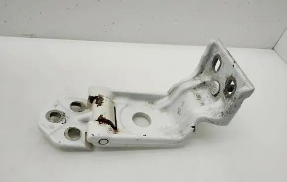 Opel Movano B Tailgate/trunk/boot hinge 844000013R