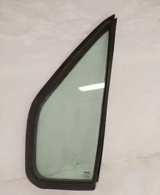 Iveco Daily 5th gen Front vent window/glass (coupe) 43R00048 AS2M68