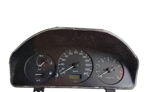 Mazda 626 Speedometer (instrument cluster) FDGE6VD
