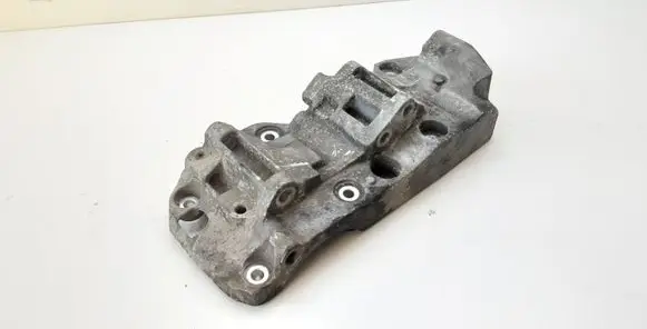 BMW 3 E90 E91 Generator/alternator bracket 8506863 11168506863