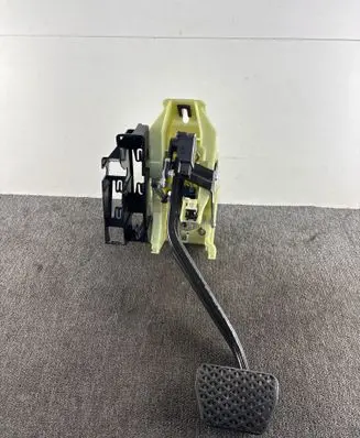 BMW X5 F15 Brake pedal 6856422 4012572B 0074