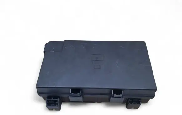 Chrysler Pacifica Fuse box set P68137440AB 68137440AB