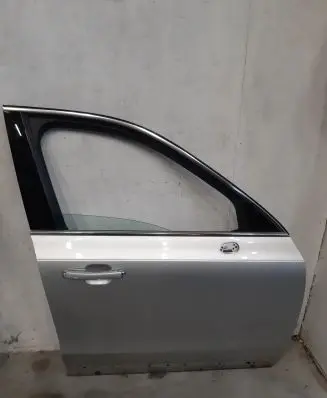 Volvo XC90 Front door