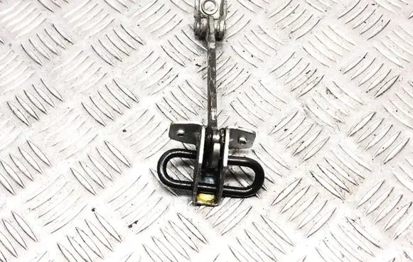 Opel Corsa C Front door check strap stopper 24413388