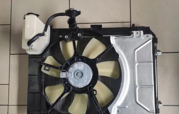 Toyota Verso-S Radiator set 4221746372