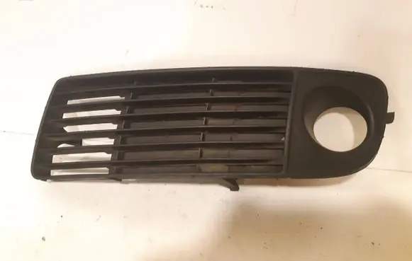 Audi A6 S6 C5 4B Front bumper lower grill 4B0807681J