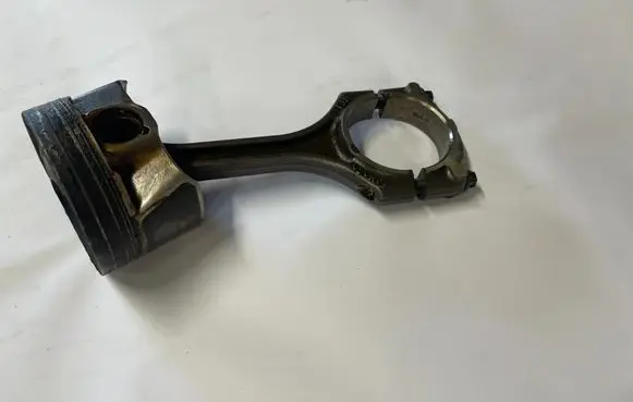 Ford Mustang VI Piston 
