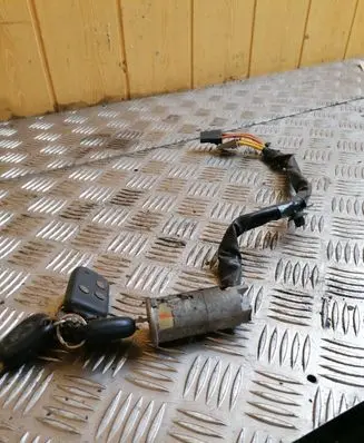 Renault Laguna I Ignition lock