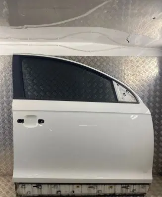 Audi Q7 4L Front door