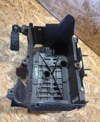 Opel Vivaro Battery box tray 244460003R