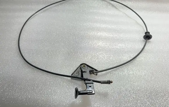 Audi A6 S6 C5 4B Engine bonnet/hood lock release cable 8D0823591A