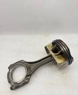 BMW X5M F85 Piston with connecting rod 784323705