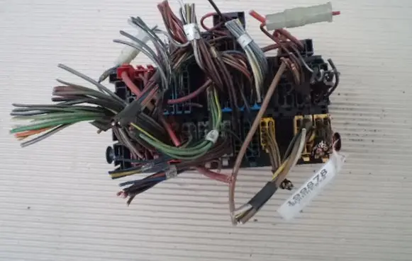 Volkswagen PASSAT B3 Fuse box set