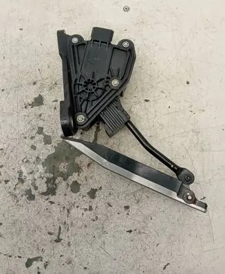 Honda Civic Accelerator throttle pedal J20000126737