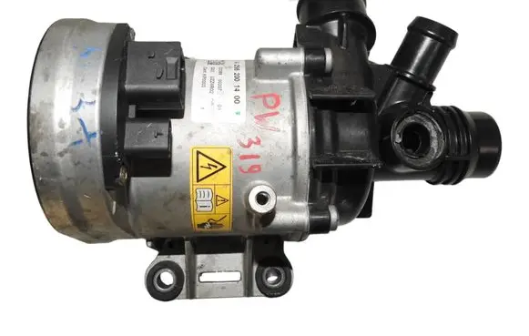 Mercedes-Benz GLE W167 Water pump A2562001400