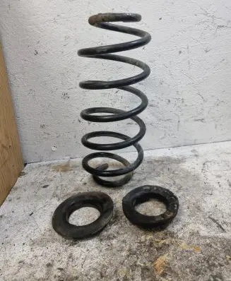 Toyota Yaris Rear coil spring